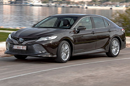 Neuer Toyota Camry - erster Test Toyota Camry 2019