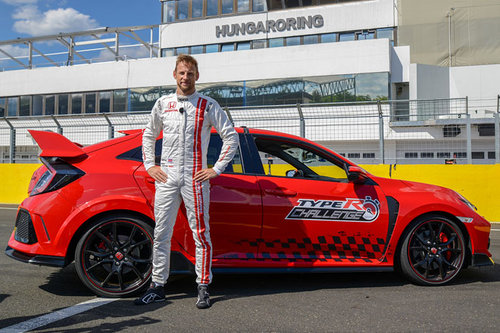 Button: Rekordfahrt mit Honda Civic Type R