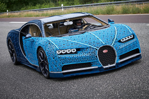 Lego baut Bugatti Chiron im Maßstab 1:1 Lego Bugatti Chiron 2018