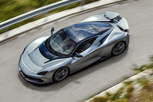 Pininfarina Battista auf USA-Visite