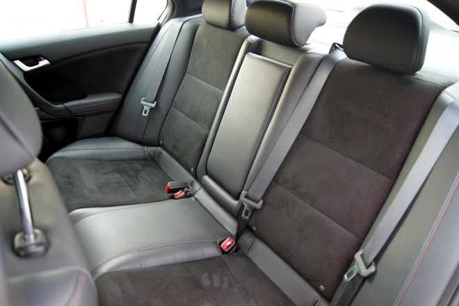 Honda Accord 2,2 i-DTEC 180 Type S � im Test 