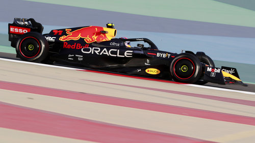 F1-Test Bahrain: Gasly schnellster, Perez sorgt für Abbruch Sergio Perez leistete sich kurz vor Schluss einen Abflug