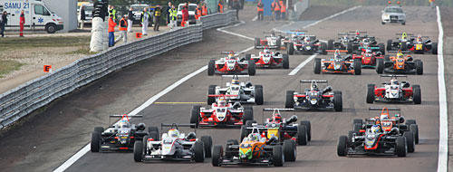 Formel 3 Euro Serie: Dijon