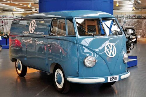 60 Jahre alter VW-Bus