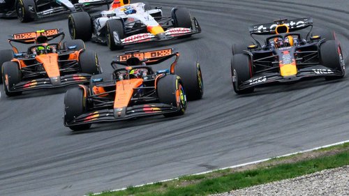 WM-Vorentscheidung in Zandvoort? Start in Zandvoort: Piastri bleibt in Führung, Verstappen geht an Norris vorbei