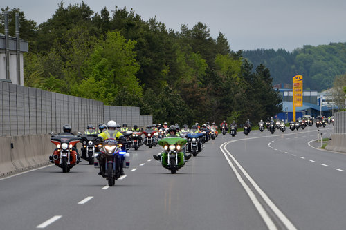 NÖ: 600 Biker nahmen an Sternfahrt teil Harley-Davidson Sternfahrt Sonntagberg 2017