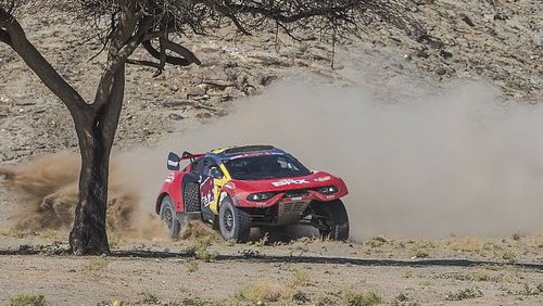 Rallye Dakar: Tag 7 Mit einem Husarenritt holt Sebastien Loeb zehn Minuten auf Carlos Sainz auf