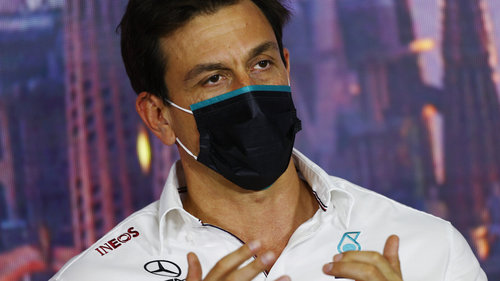 Toto Wolffs Zukunft als Teamchef: Klare Fragen, vage Antworten Die Zukunft von Toto Wolff ist weiterhin Gegenstand von Spekulationen