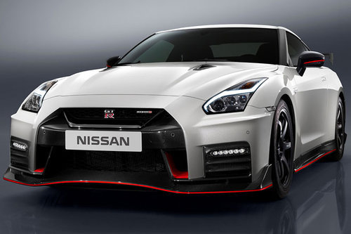 Nissan GT-R Nismo im neuen Design Nissan GT-R Nismo