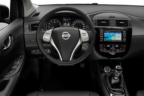 AUTOWELT | Neues Topmodell: Nissan Pulsar mit 190 PS | 2015 