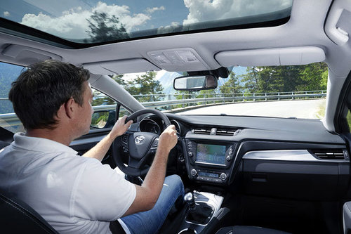 AUTOWELT | Neuer Toyota Avensis - schon gefahren | 2015 