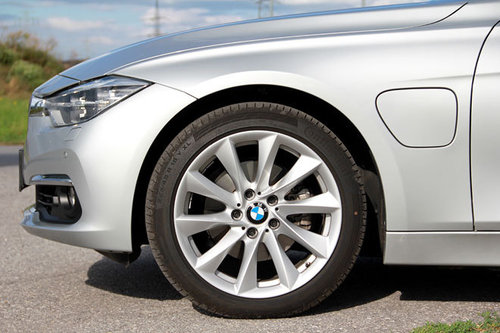 AUTOWELT | BMW 330e iPerformance – im Test | 2016 BMW 330e iPerformance 2016