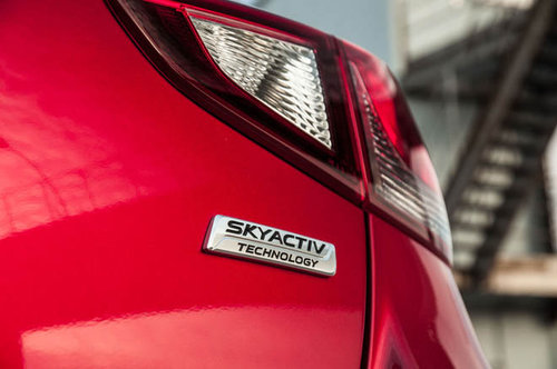 AUTOWELT | Mazda2 G115 Revolution Top - im Test | 2015 