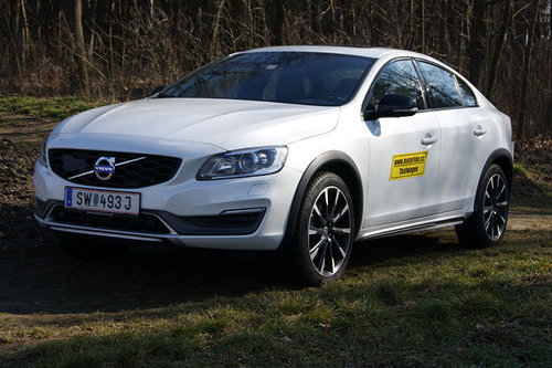 OFFROAD | Volvo S60 Cross Country D4 AWD Geartronic - im Test | 2016 