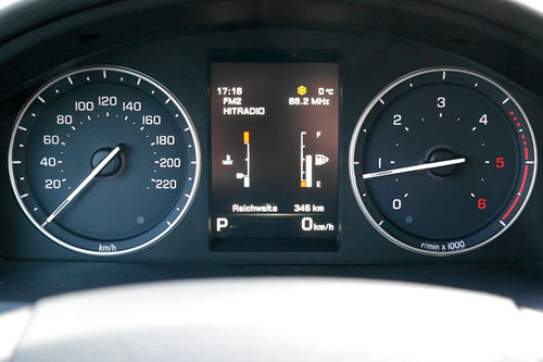 OFFROAD | Land Rover Freelander 2,2 TD4 4WD Aut. - im Test | 2013 