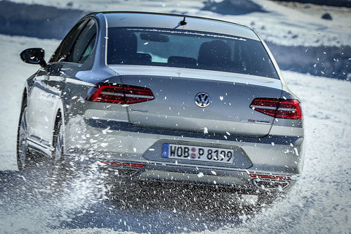 AUTOWELT | VW Passat 4Motion - im Winter-Test | 2015 VW Passat 4Motion Volkswagen