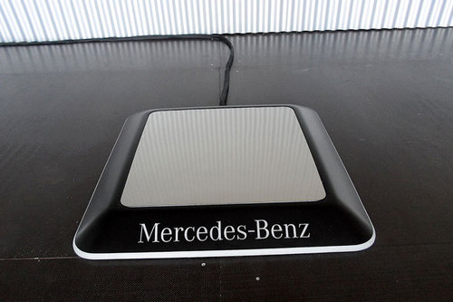 SERVICE | E-Autos: Mercedes lädt künftig kabellos | 2014 