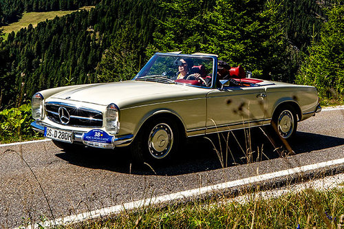 ADAC-Ratgeber: Oldtimer richtig einwintern