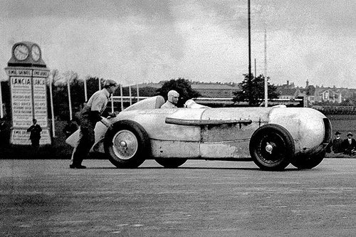 Mercedes rekonstruiert SSKL von 1932