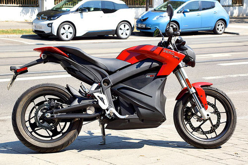 Elektro Motorrad Test 2015 elektro streetfighter zero sr im test motorrad tests Elektro Motorrad Test 2015 elektro streetfighter zero sr im test motorrad tests
