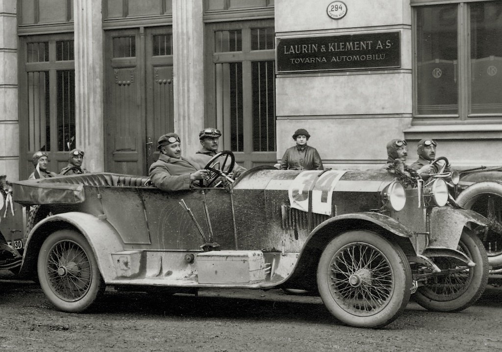Zur Sammlung des Museums gehört auch der Sportwagen L&K RK/M, mit dem Graf Alexander ‚Saša‘ Kolowrat bereits vor 110 Jahren zahlreiche Rennen gewann. 