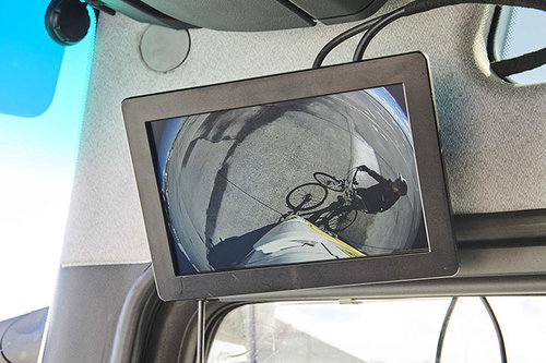 ÖAMTC testet Nachrüst-Abbiegeassistenten für Lkw