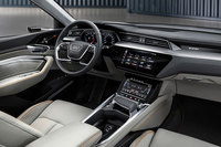  Audi e-tron 2018