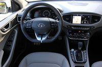  Hyundai Ioniq Plug-In Hybrid 2017