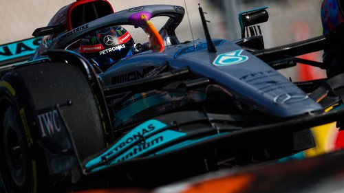 F1 Miami Training: Mercedes auf P1 George Russell im Mercedes W13 im Freitagstraining in Miami 2022
