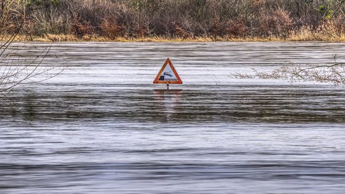 Welche Versicherung bei Hochwasserschäden zahlt 