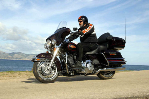 Harley-Davidson Electra Glide Classic und Softail Deluxe - im Test 