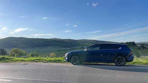 Kia K4 GT-Line im Test: Wie alltagstauglich ist der Kompakte für Familien? 