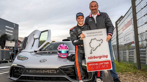 Mercedes-AMG One knackt Nordschleifen-Rekord Maro Engel und der AMG One sind neue Rekordhalter auf der Nordschleife