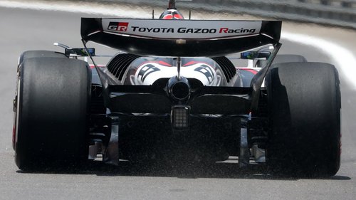 Toyota Gazoo Racing Haas F1 Team Oliver Bearman im Haas VF-25 in der Heckansicht