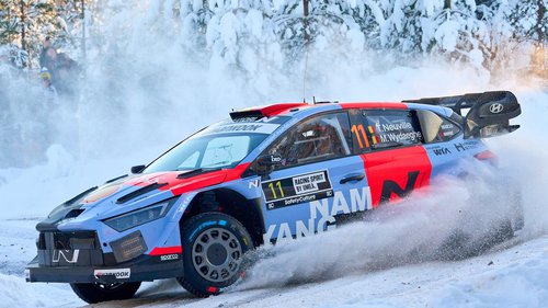 Dämpfer, Federn & Rätsel Thierry Neuville erhielt obendrein eine Strafminute