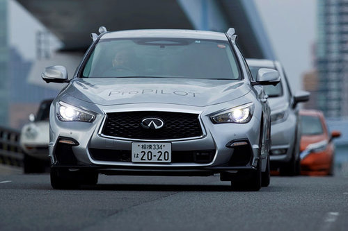 Nissan: mit ProPILOT autonom durch Tokio Infiniti Q50 ProPILOT 2017