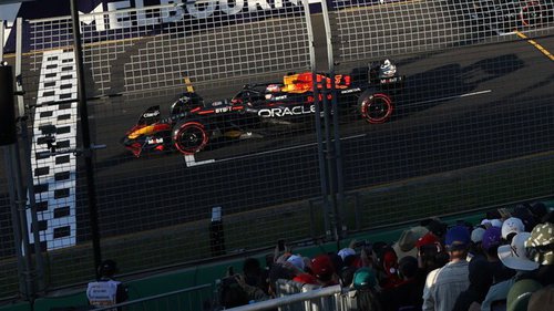 Keine Strafe für den Weltmeister Max Verstappen in der Startbox vor dem finalen Restart beim Formel-1-Rennen in Australien 2023