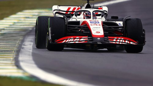 Kein Witz: Magnussen in Sao Paulo auf Pole Kevin Magnussen ist der erste Däne, der in der Formel 1 eine Poleposition erobert hat