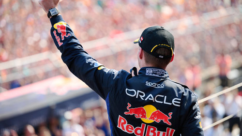 GP von Österreich: Analyse Max Verstappen wird für seinen zweiten Platz in Österreich bejubelt