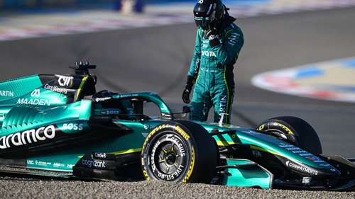 Formel-1-Test Bahrain2: Tag 1 Wenn's nicht läuft, läuft's nicht: Lance Stroll fliegt ins Kiesbett ab