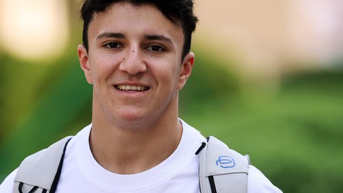 Offiziell: Tsunoda auf Ersatzbank Bekommt 2026 die große Chance bei Red Bull: Isack Hadjar