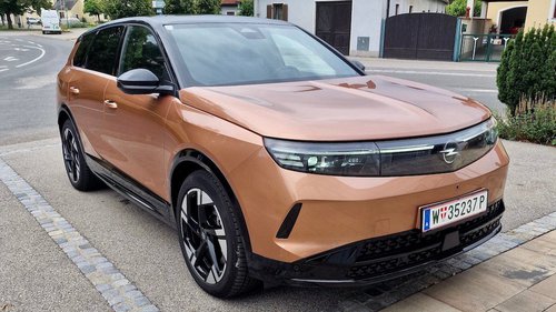 Opel Grandland Electric beim Super-Test-Sommer 