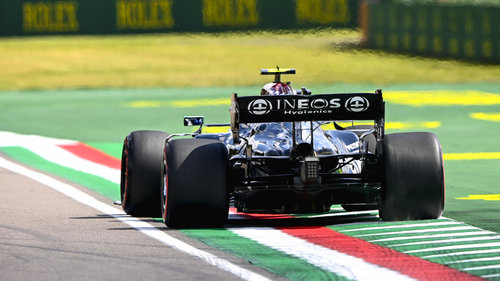 F1 Imola, Freies Training: Bottas fährt Bestzeit, Probleme bei Red Bull Valtteri Bottas (Mercedes) fuhr Bestzeit im zweiten Freien Training in Imola