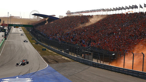 F1-Rennen Zandvoort 2021 Max-Mania in Zandvoort: Der Red-Bull-Pilot war im Rennen eine Klasse für sich