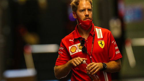 Vettel: Würde Red Bull-Angebot annehmen! Sebastian Vettel hofft, dass er seine Karriere in der Formel 1 fortsetzen kann