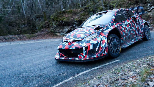 Ogier ortet nach erstem Rally1-Test "noch riesige Fragezeichen für alle" Sebastien Ogier beim Test im Rally1-Auto von Toyota für die WRC-Saison 2022