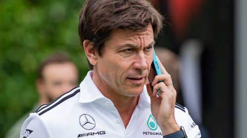 Motorenstreit in der Formel 1 Toto Wolff findet deutliche Worte für die Mercedes-Kritiker