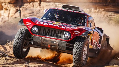 Von Roadbook bis Airbag: Das ist neu bei der Rallye Dakar 2021 Carlos Sainz reist als Titelverteidiger nach Saudi-Arabien