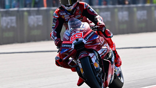 MotoGP Brünn 2026 Ducati-Werkspilot Marc Marquez hat in Brünn seinen Vorjahressieg wiederholt
