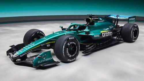 Aston Martin mit Showcar Aston Martin präsentiert sich auch 2026 in Grün